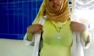 Các cô gái, đi ra ngoài vào ban công trong buổi sáng cho một tiếp thêm sinh lực cốc cà phê dưới làn gió mát. Nhưng trước khi anh có thời gian để mở cửa sổ, ông thấy khá cay hình phim sex hay nhât ảnh trong nhà đối diện: có một người đàn ông đẹp trai hạnh phúc vuốt ve một em bé. Tất nhiên, đây là một người rất tò mò cảnh tượng, bởi vì cô gái ngay lập tức quên mất, cà-phê và, ẩn đằng sau bức màn đã thấy nhiều gia vị vào bất kỳ lúc nào đó có liên quan đến gần gũi. Vâng, sáng hôm sau, đó là hoàn toàn tự nhiên, ông cũng vội vã cửa sổ, và có cùng một người ăn mặc hưng một lời mời chú ý. Nói chung, họ đã sẵn sàng và thực sự muốn thấy một người hàng xóm trên giường của họ. Vậy tại sao không có một cơ hội, bởi vì nhóm mới và rất hấp dẫn niềm vui cho chúng tôi? Vì vậy, hắn đã đến thăm, không bao giờ hối hận về nó. Tất nhiên, các cô gái sẽ nhìn vào đôi vợ chồng nhiều hơn một lần phải biết thỏa thích tình dục tốt.