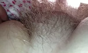 Một bà và cùng một lúc vô cùng gợi cảm, ngồi trên ghế để một trẻ cáp. Cái này ngay lập tức sử dụng tất cả các cô nữ tính, quyến rũ và dễ dàng bị cám dỗ anh ta. Trong một hôn các cô gái kéo đã đứng súng ra quần cô ấy và sau đó đưa nó trong miệng. Này kẻ lăng nhăng chưa có kinh nghiệm rất nhiều niềm vui với một thổi kèn trong phim sex nhât ban không che một thời gian dài, có trả tiền cho anh một lời khen gái tốt. Có hoàn thành đánh bóng đồ đạc cá nhân với bọt biển, đồ khốn leo lên trên đầu trang của người yêu của mình, từ từ đẩy cô nhói cương cứng đối với cô ấy mềm ngực.