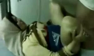 Các choáng ngợp nam được đặt trên ghế, chờ đợi một người phim jav nhât bạn gái. Và các cô gái đó không chờ lâu. Cô ấy đã sẵn sàng để mất một máy bay chiến đấu để miệng. Đó là lý do tại sao Sabrina bắt đầu ngồi rất nhiệt tình với miệng trên dương vật. Nhưng vẻ đẹp không phải là cố gắng trong vô vọng: một cắm đã nhô ra vào lỗ của nó. Điều này có nghĩa của ngày hôm nay, cặp đôi sẽ phải vào mông họ.