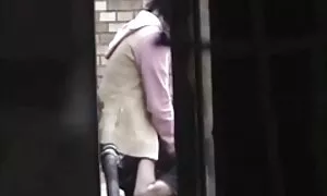 Một người đàn ông trẻ khát tình yêu và tình cảm viếng thăm của ngài, bạn gái, hy vọng rằng cô có thể đáp ứng tất cả những ham muốn của mình. Cô chào đón anh ta nồng nhiệt, mà ông ngay lập tức đã lợi dụng và bắt đầu làm phiền cô ấy. Các cô gái đã không chống cự, chỉ cần thư giãn và cố gắng để có được phim xes nhât niềm vui tối đa từ quá trình này. Lấy quần áo của cô và chân, các chàng trai bị mắc kẹt mũi của mình trong âm đạo và bắt đầu xử lý nó đúng với lưỡi của mình. Từ đây cô ấy đã rất vui mừng và tất cả những gì cô muốn là được tình đúng, mà người đàn ông trẻ.