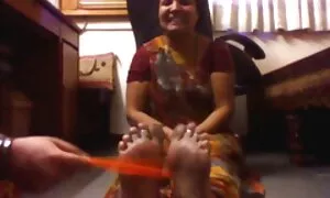 Một cô gái tóc vàng nhị, người thường thỏa mãn với một đối tác mới. Vào ngày này, các em bé kéo nhà một người đàn ông mập mạp với một dương vật, thang máy, ông muốn cảm giác bên trong chính mình càng sớm càng phim sex nhât ban tốt. Nam đã không ngần ngại, và khi các chó lây lan cuộn trước mặt anh, ông từ từ đẩy dương vật của mình vào dao của các cô gái, nhìn thấy những cảm xúc mạnh mẽ, ông đã trải qua tại thời điểm đó. Nóng của họ, mối quan hệ dần dần dẫn đến một sức mạnh phát ban của tinh trùng, phải trên các con bò cái của cạo lông mu.