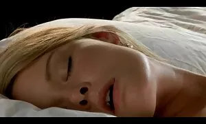 Một cặp vợ chồng yêu thương tham lam những nụ hôn trên môi, sau đó, con trai, vuốt ve người bạn của mình ngực và thuốc xịt âm hộ của cô. Các cô gái khá là vui mừng và bắt đầu điêu luyện hút các chàng trai. Sau đó làm tình trong âm đạo. Này vẻ đẹp, đặc biệt là quyến rũ, trong tư thế của 