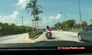 Một ông già bắt đầu làm quen với mọi cách có thể, một cô gái, người mà anh mơ thấy ở dương vật. Sau khi làm một chân, ông đặt ngón chân của mình trong miệng cô ấy, sau đó anh bắt đầu để nâng cao hơn với những nụ hôn say đắm. Ngay sau khi đôi môi của mình trên đầu cạo, con ngựa cho thấy sự xuất sắc của các đầu tiên Cooney, trong đó các bé có kinh nghiệm đầu tiên thủ trong này phôi thai tình dục. Các cô gái đánh giá phim heo nhât cao cô giàu kinh nghiệm và phản ứng với một sâu, theo sau là một phần nóng chết tiệt.