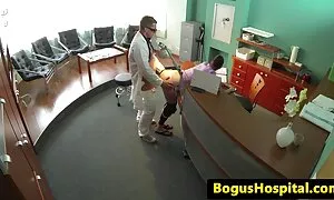 Hôm nay khách của chúng tôi là một cô gái tóc vàng là người luôn luôn sẵn sàng để trải chân của mình và tao nhã cạo. Tuy nhiên, các cô gái không ngần ngại để có hứng thú với cô ấy ngón tay ngay trước mặt ảnh. Cô thích chạm vào cô và vuốt ve nó với tư chuyển động. Tại cùng một thời điểm, nóng, nóng lan khắp cơ thể đẹp và những cô gái muốn nhiều hơn và xnxx nhât bản nhiều hơn nữa mới mơn trớn. Lớn của họ, và công ty giảm xóc cũng xứng đáng với sự chú ý, bởi vì núm vú là khá mạnh nhạy cảm khu vực. Vì vậy, các quý ông thích để giúp đối tác của mình để có được đánh thức và nuông chiều mình với một loạt các vuốt ve, bao gồm cả một tuyệt vời porn. Sau như một sự khởi đầu, là vẻ đẹp giản chỉ là nghĩa vụ để hút, và nó không tuyệt vời! Các cô gái tóc vàng rõ ràng én dương vật và sau đó cung cấp để làm tình đầu tiên trong âm đạo và sau đó khám phá tất cả những khoảnh khắc thú vị của nóng tình dục.