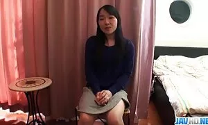 Đẹp trai tân vận động viên quản lý để gặp một cô gái điếm ưu tú, những người ông cung cấp để có tình dục tại nhà. Các cô gái đã sẵn sàng phục vụ một khách hàng mới, vì vậy cô ấy háo hức đi đến căn hộ của mình, sau đó cô ấy cởi quần áo và trước khi anh ta xuất hiện trong hình thức của một nữ thần tình dục. Từ cái nhìn của một người tuyệt vời, cơ thể phụ nữ năng lượng tình dục đánh xnxx nhât bản thức trong các cậu bé và ông nằm trên giường nude do đó vẻ đẹp sẽ ngồi ở bàn chân của mình và bắt đầu chơi với tay và miệng của mình với các cơ quan sinh dục của các quý ông. Các cô gái biết rất nhiều về tình dục vui, bởi vì mỗi ngày một nhiều đánh thức nam trống vượt qua tay và lỗ, và các sẽ không dừng lại cho đến khi cô ấy làm cho một lựa chọn, gầm gừ và rên rỉ, bắn một dày tinh dịch trong đó, sẽ có rất nhiều.